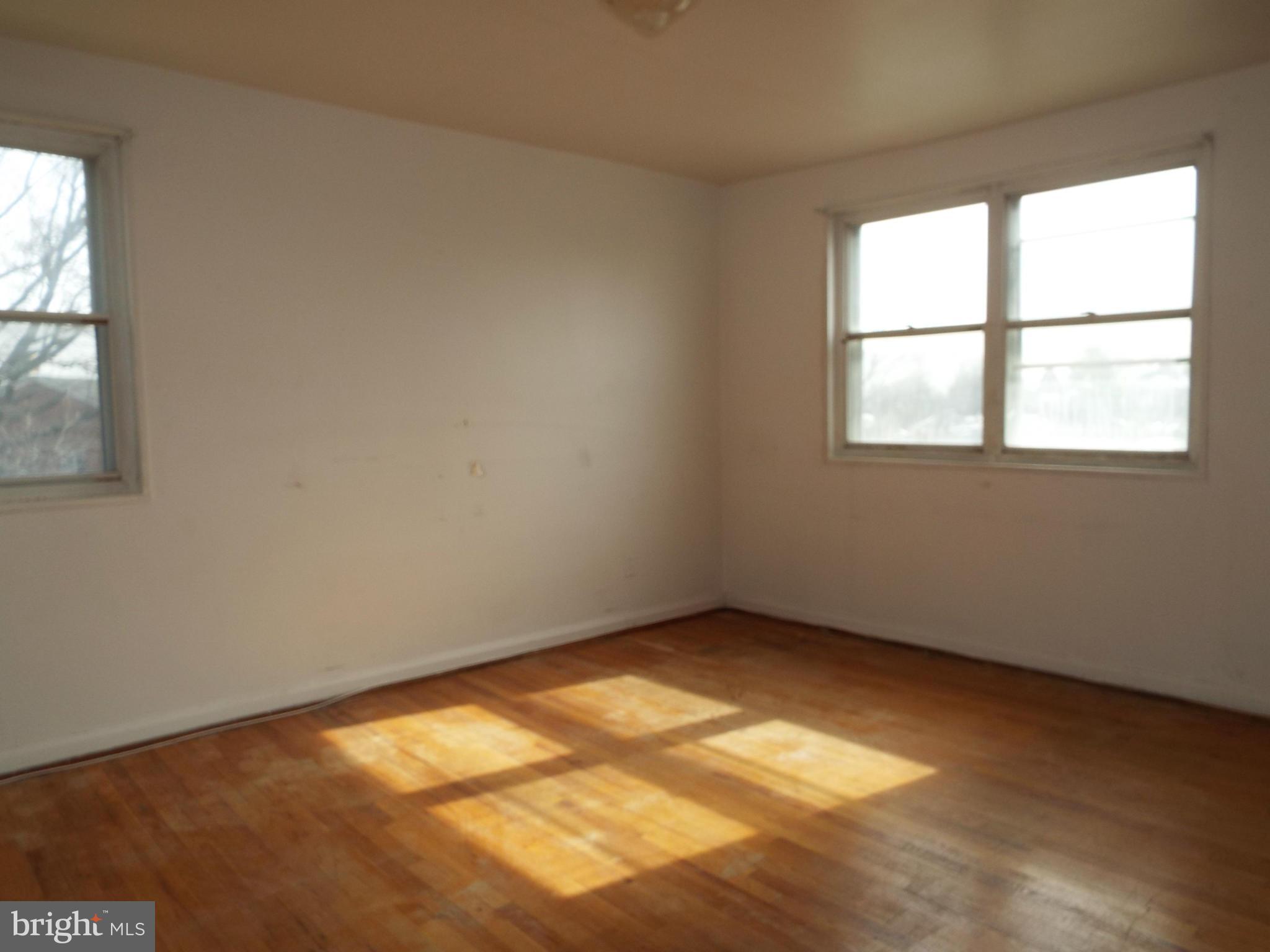 5400 Addington Road Baltimore, MD 21229 - Photo 7 of 13 Bedroom