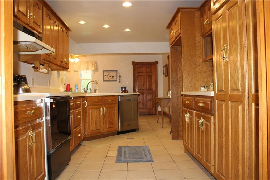 522 Pleasant Valley Road Washington, PA 15301 - Photo 21 of 25