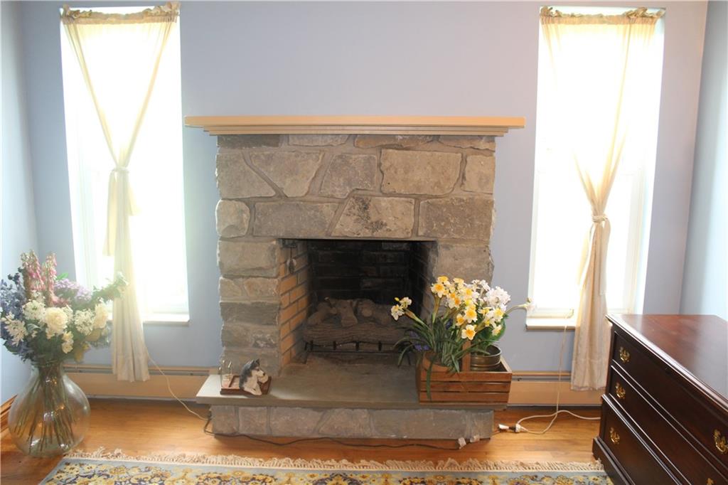 522 Pleasant Valley Road Washington, PA 15301 - Photo 6 of 25