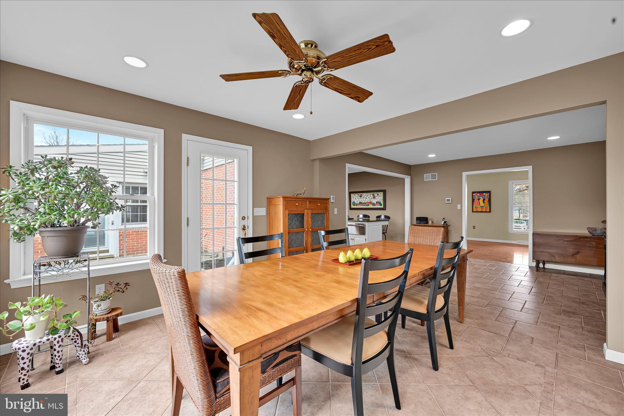 222 Audrey Drive Lititz, PA 17543 - Photo 11 of 56 Dining Area