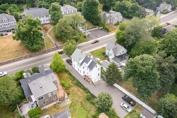 $850,000 | 211 Court Street, Plymouth, MA 02360