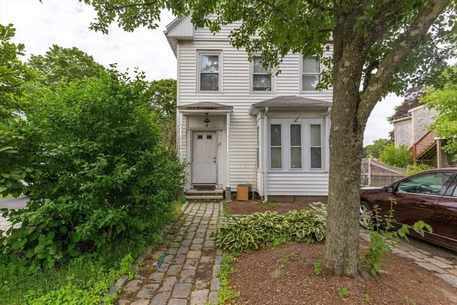 $865,000 | 211 Court Street, Plymouth, MA 02360