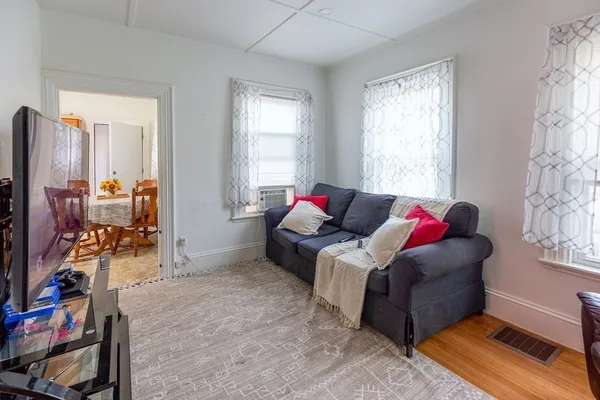 $860,000 | 211 Court Street, Plymouth, MA 02360