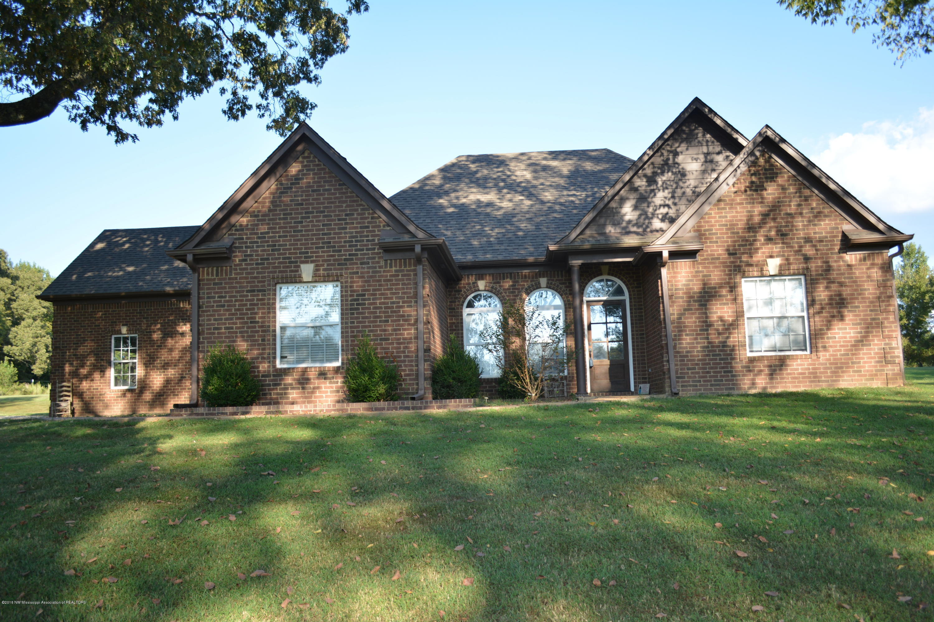 5732 Sycamore Road Coldwater, MS 38618 - Photo 1 of 20 DSC_0231