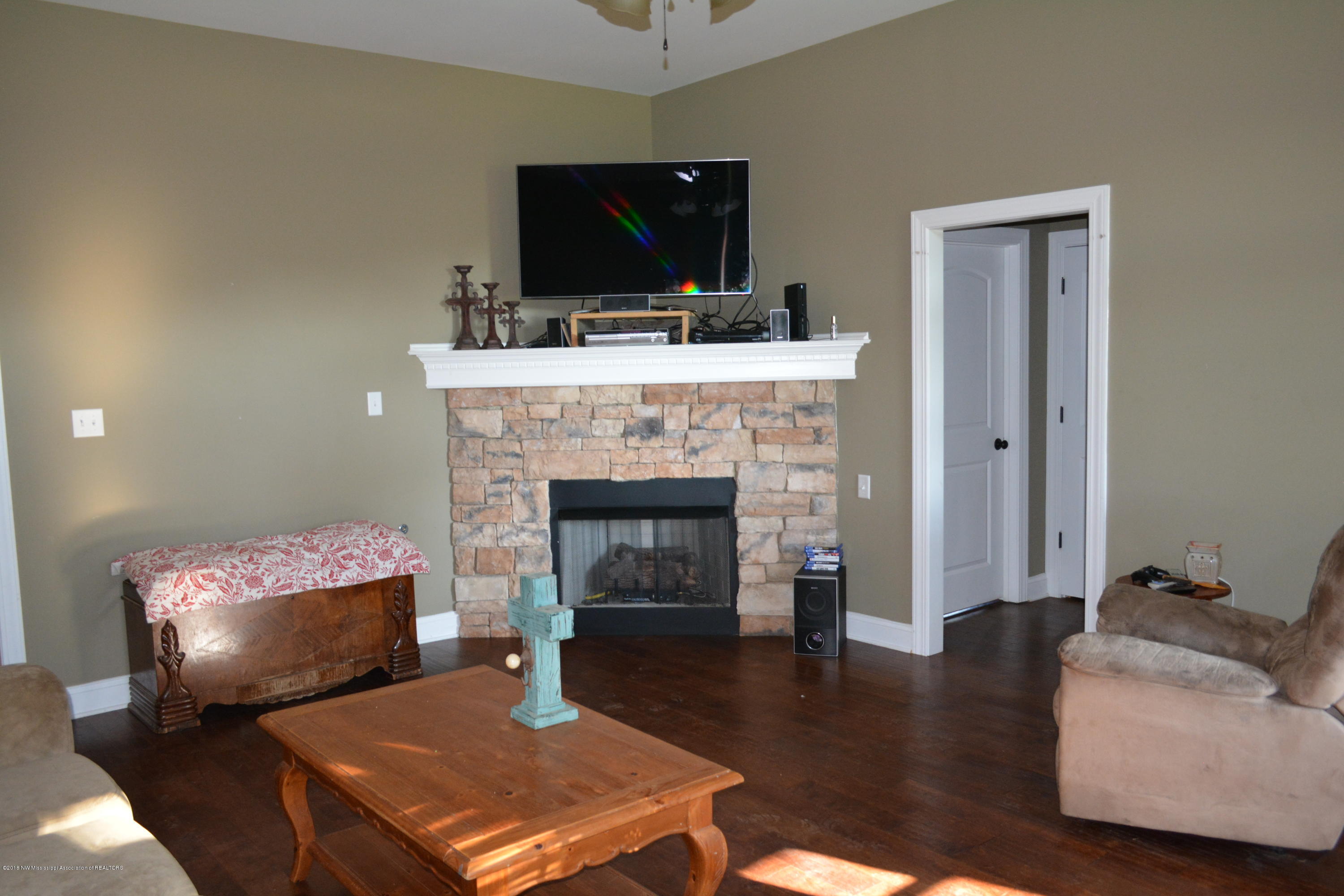 5732 Sycamore Road Coldwater, MS 38618 - Photo 9 of 20 DSC_0210