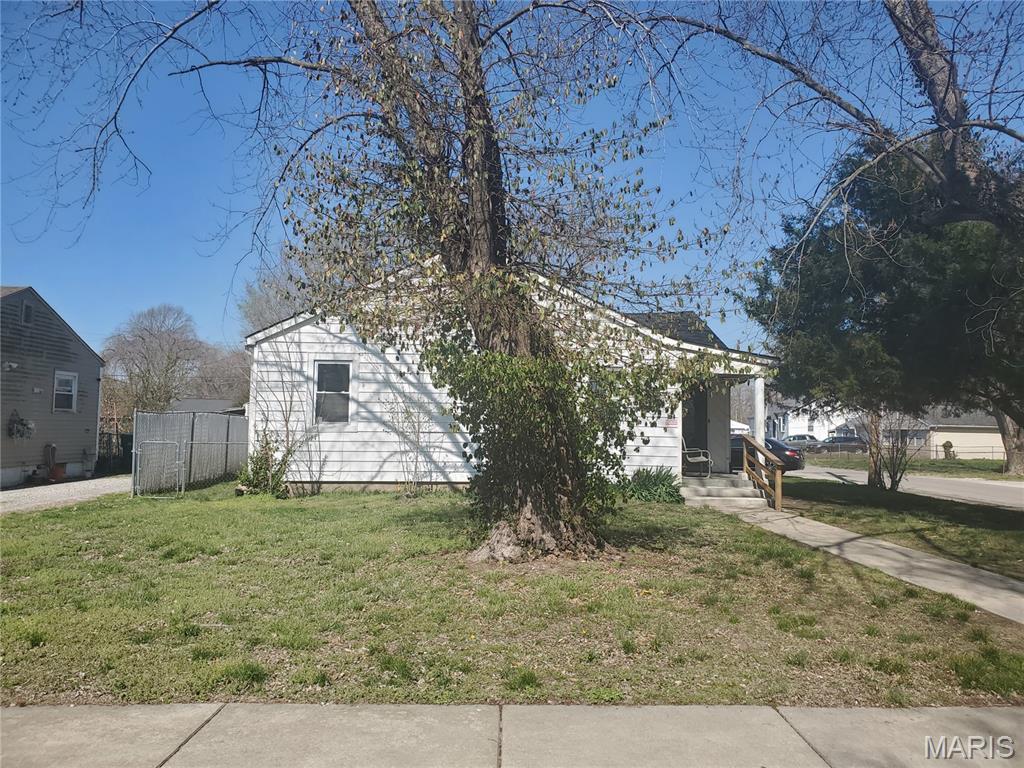 861 Pershing Street East St. Louis, IL 62203 - Photo 47 of 58