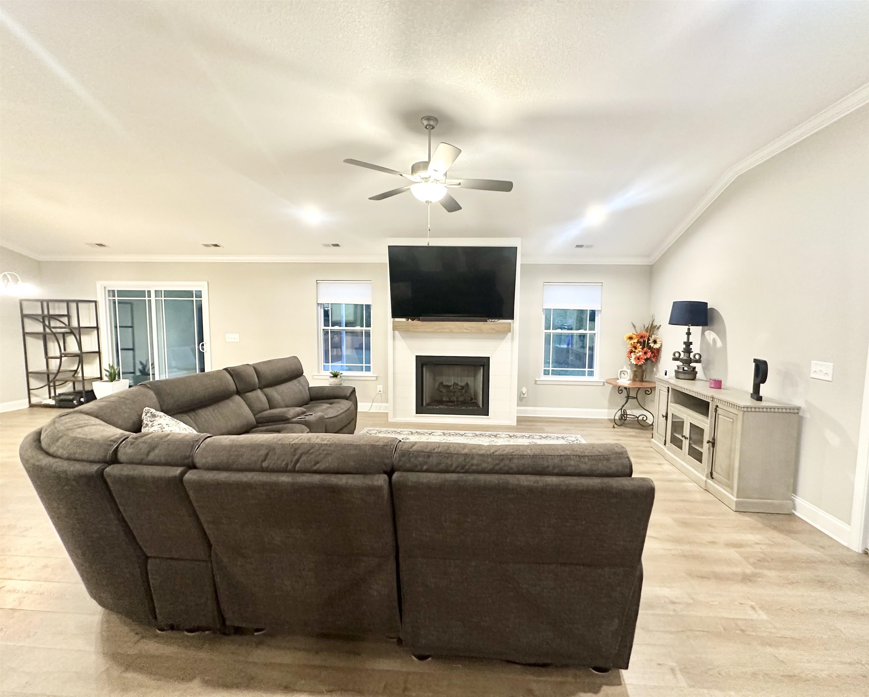 291 Little Mountain Circle Inman, SC 29349 - Photo 3 of 28