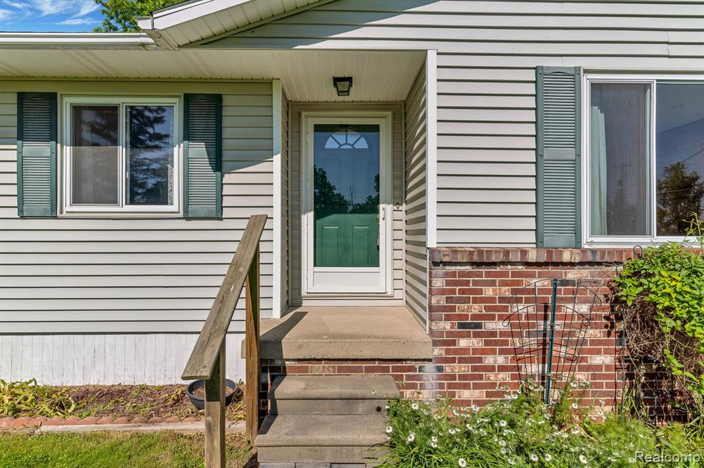 10014 Duffield Road Gaines, MI 48436 - Photo 5 of 32