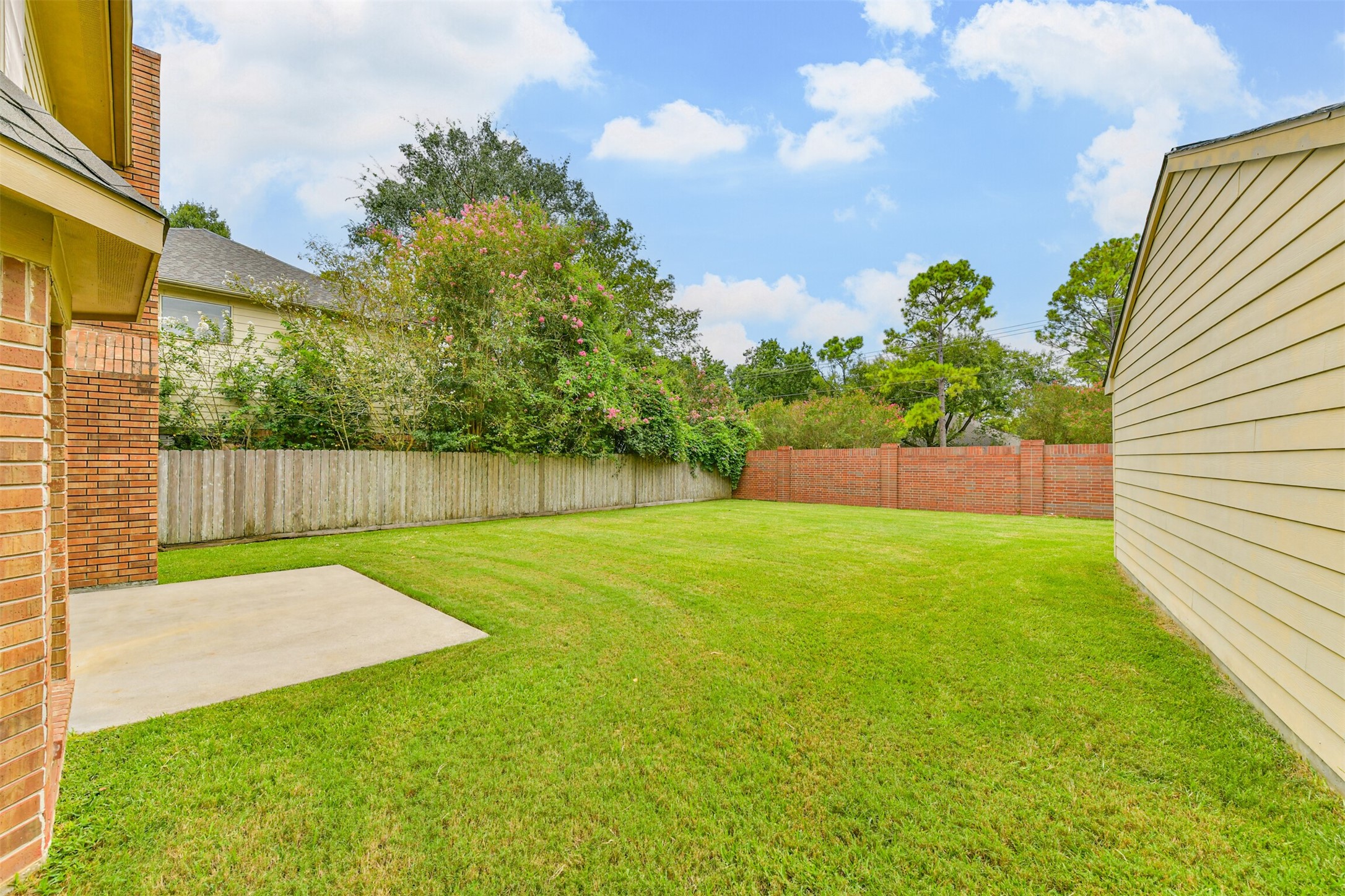 14506 Harvest Ridge Road Houston, TX 77062 - Photo 38 of 39 a view of yard with a house
