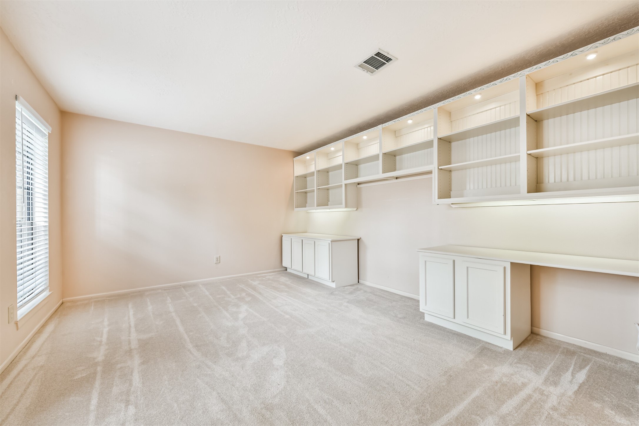 14506 Harvest Ridge Road Houston, TX 77062 - Photo 8 of 39 a view of an empty room with a window