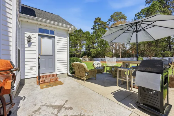 $585,000 | 353 Green Creek Bay Circle, Murrells Inlet, SC 29576