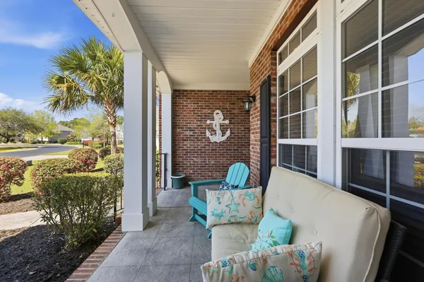 $585,000 | 353 Green Creek Bay Circle, Murrells Inlet, SC 29576