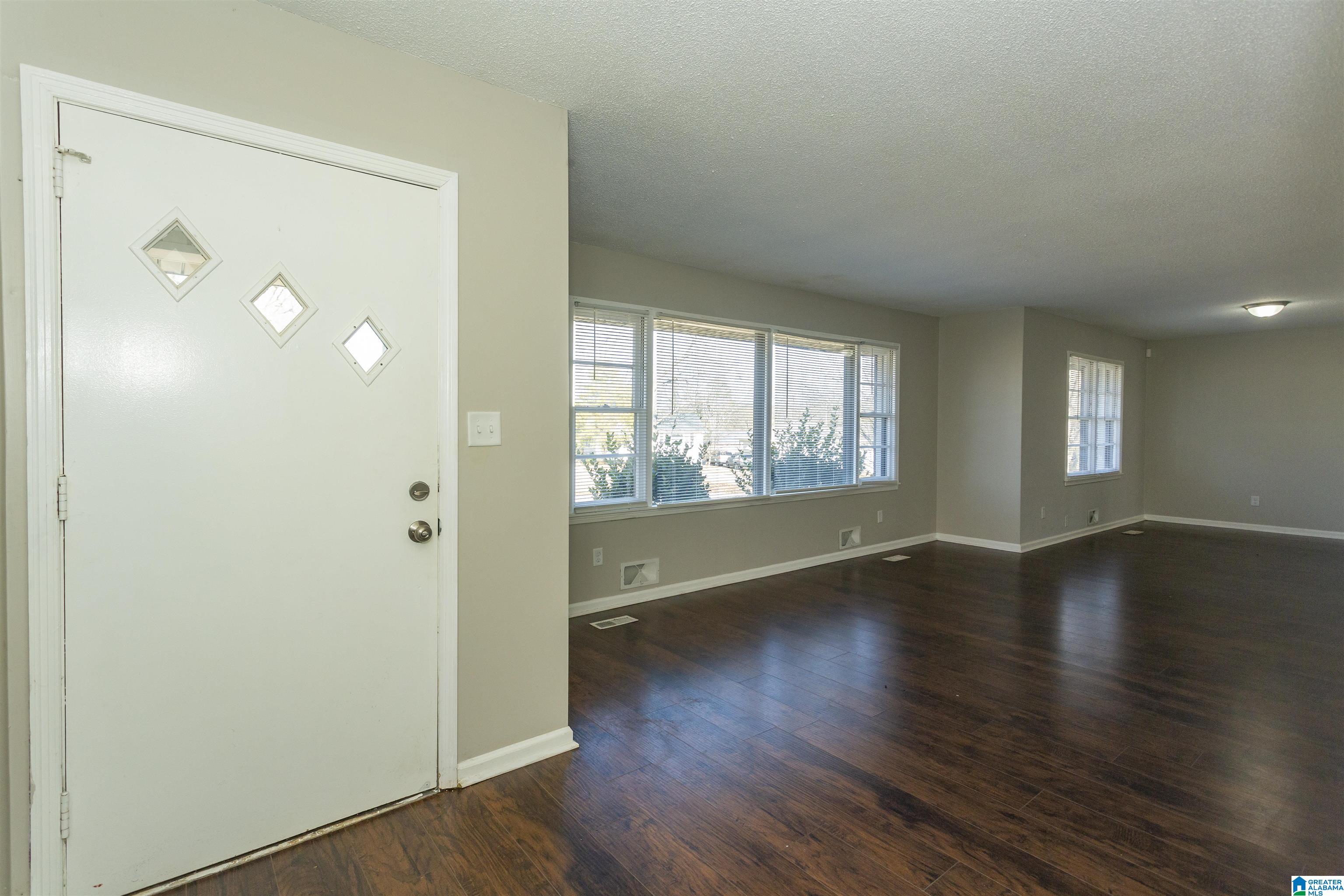 308 6th Street South Bessemer, AL 35020 - Photo 6 of 33