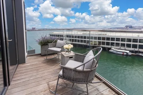 $5,699,000 | 300 Pier 4 Blvd., Unit PH J, Boston, MA 02210
