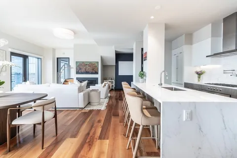 $5,699,000 | 300 Pier 4 Blvd., Unit PH J, Boston, MA 02210