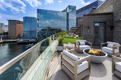 $5,699,000 | 300 Pier 4 Blvd., Unit PH J, Boston, MA 02210