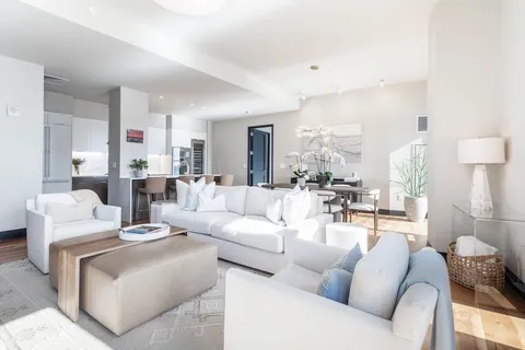 $5,699,000 | 300 Pier 4 Blvd., Unit PH J, Boston, MA 02210