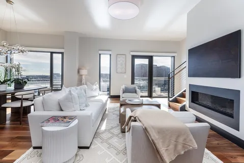 $5,699,000 | 300 Pier 4 Blvd., Unit PH J, Boston, MA 02210