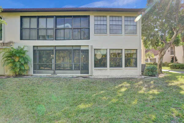 $325,000 | 3068 Lucerne Park Drive, Greenacres, FL 33467