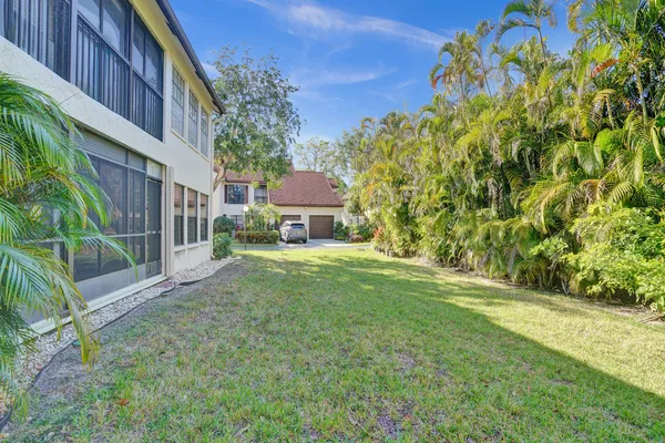 $325,000 | 3068 Lucerne Park Drive, Greenacres, FL 33467