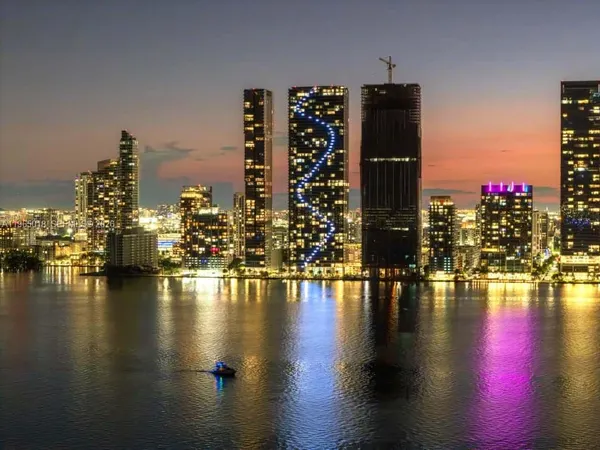 $9,300 | 700 Northeast 24th Street, Unit 2305, Miami, FL 33137