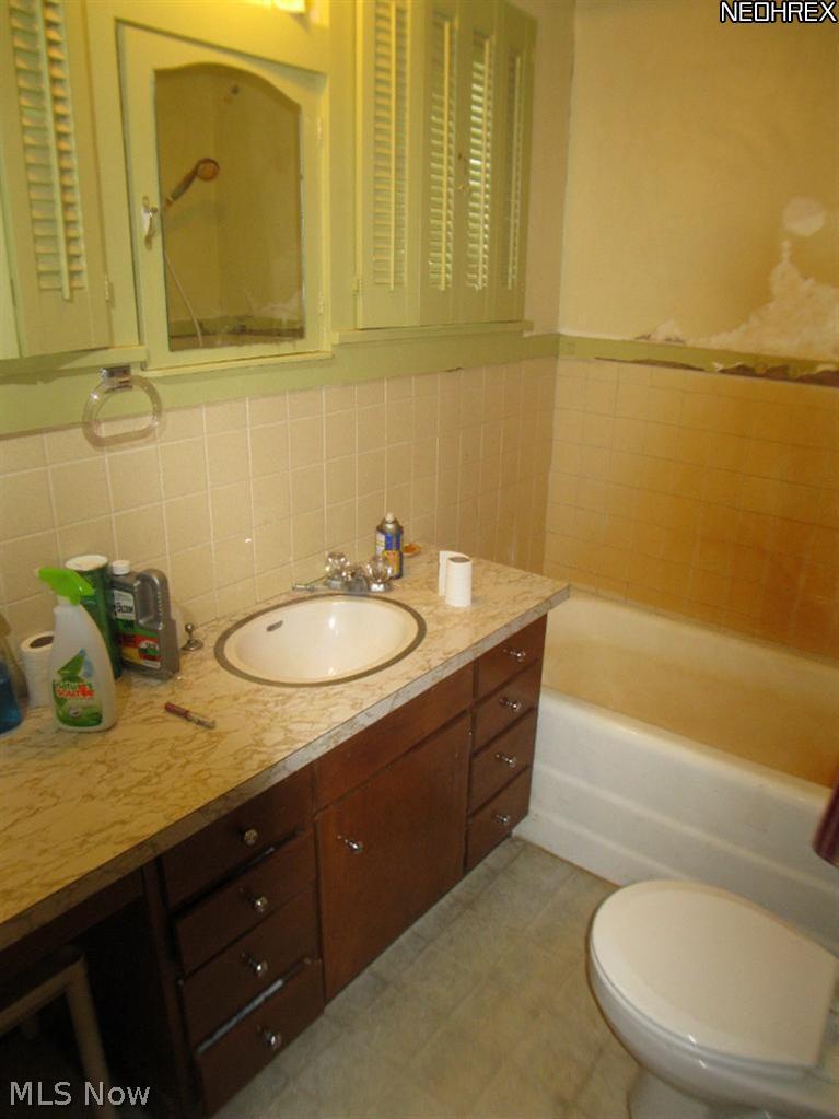1023 Jacoby Road Akron, OH 44321 - Photo 9 of 22
