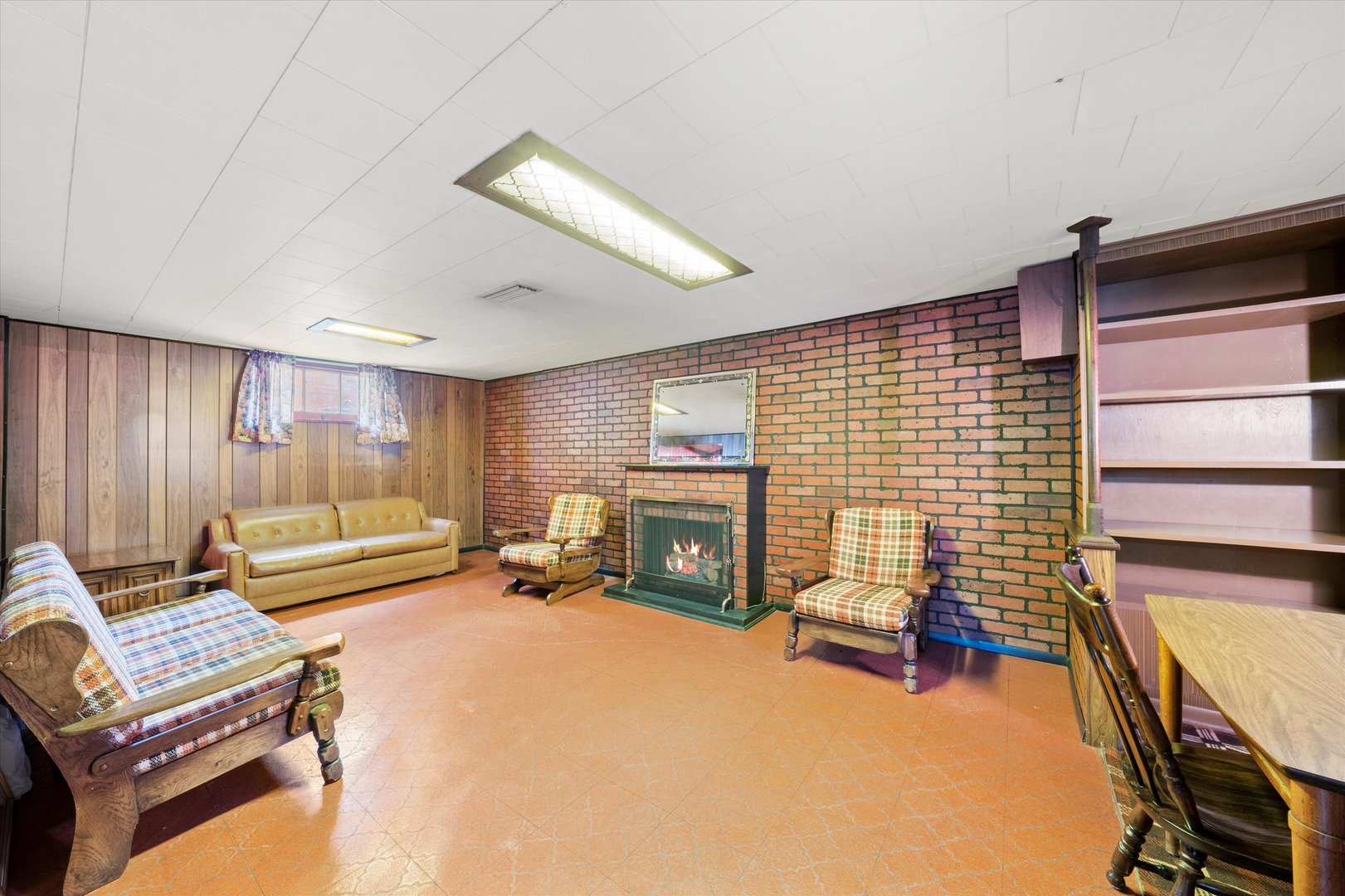 10816 South Ridgeway Avenue Chicago, IL 60655 - Photo 11 of 16 Gallery Image 11