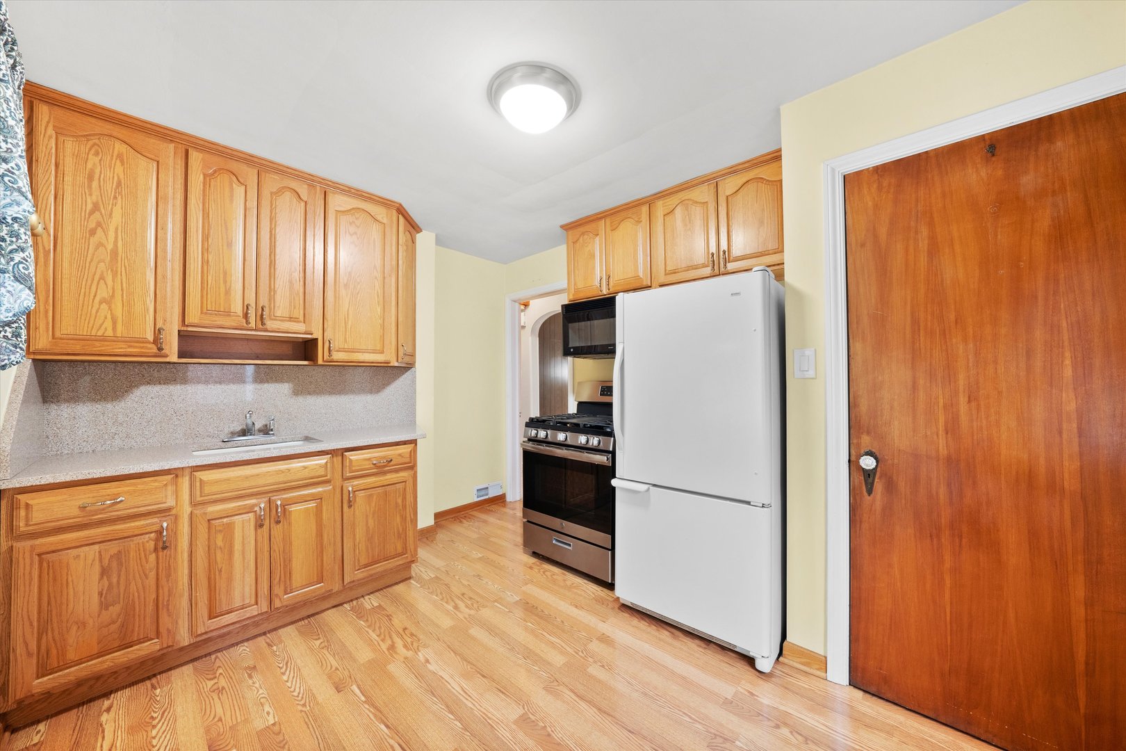 10816 South Ridgeway Avenue Chicago, IL 60655 - Photo 7 of 16 Gallery Image 7