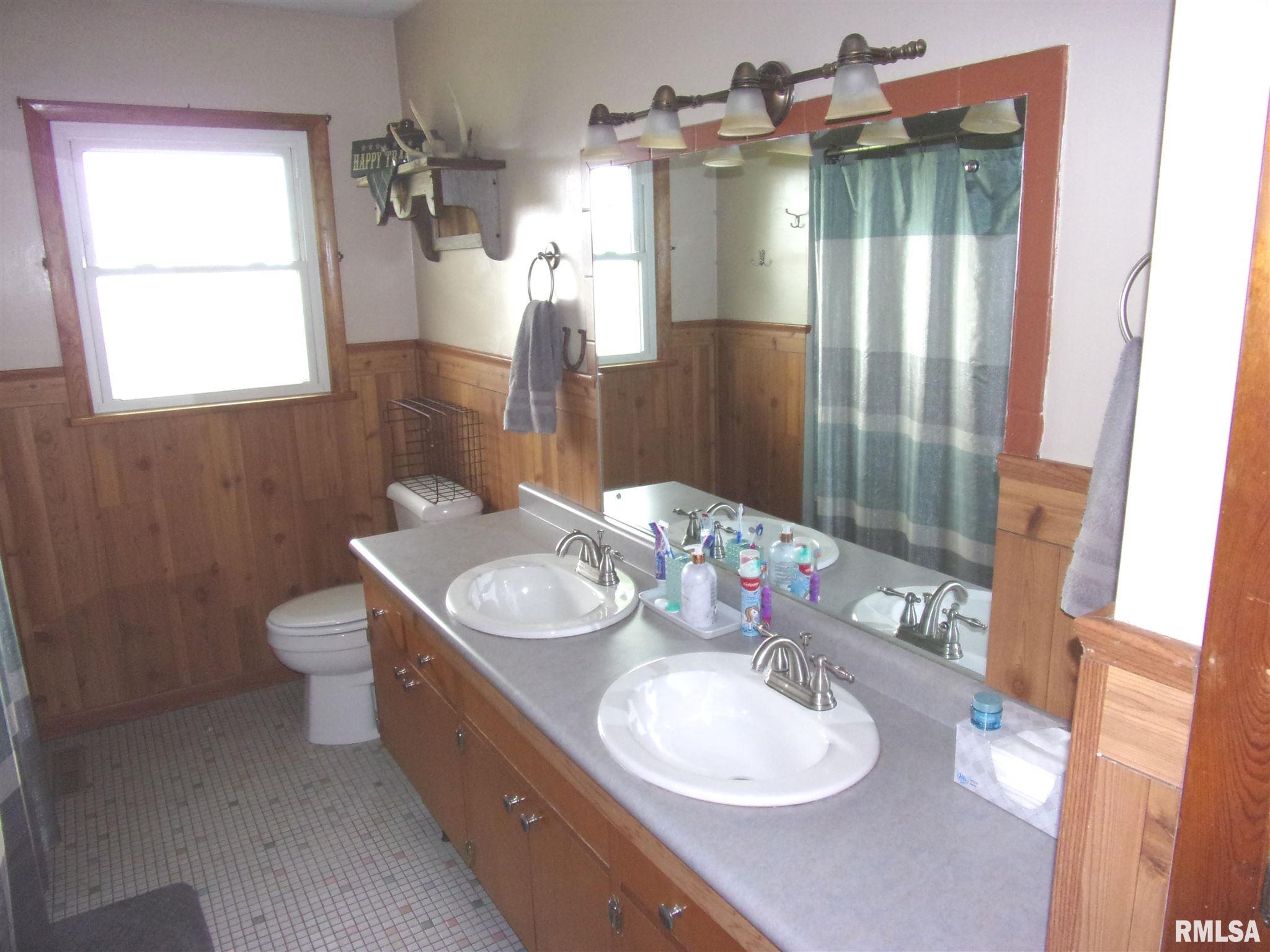 5827 Tonti Road Salem, IL 62881 - Photo 13 of 26