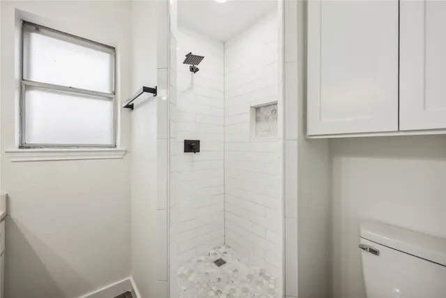 $2,600 | 12418 A Bar Drive, Santa Fe, TX 77510