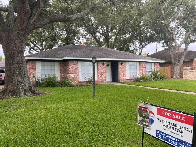 $2,600 | 12418 A Bar Drive, Santa Fe, TX 77510