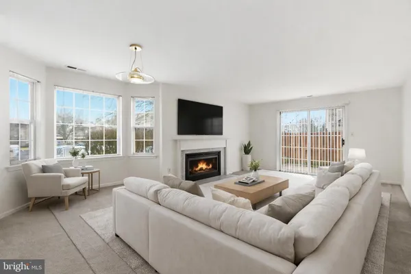 $2,360 | 3403 Waltham Court, Yardley, PA 19067