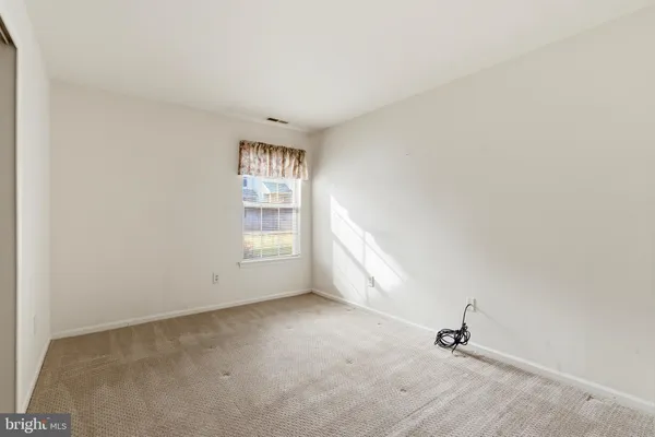 $2,360 | 3403 Waltham Court, Yardley, PA 19067