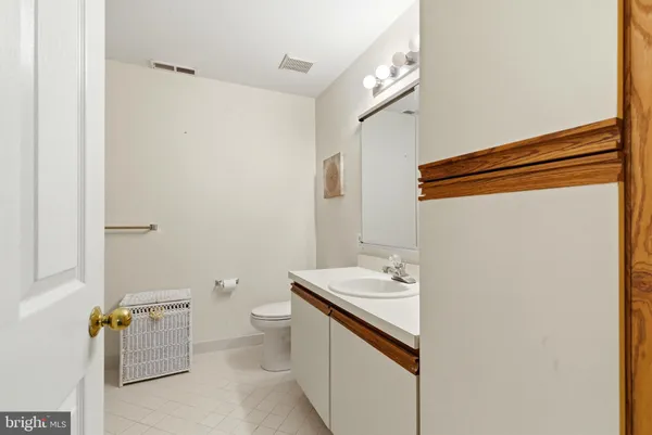 $2,360 | 3403 Waltham Court, Yardley, PA 19067