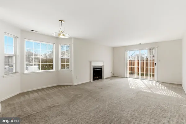 $2,360 | 3403 Waltham Court, Yardley, PA 19067