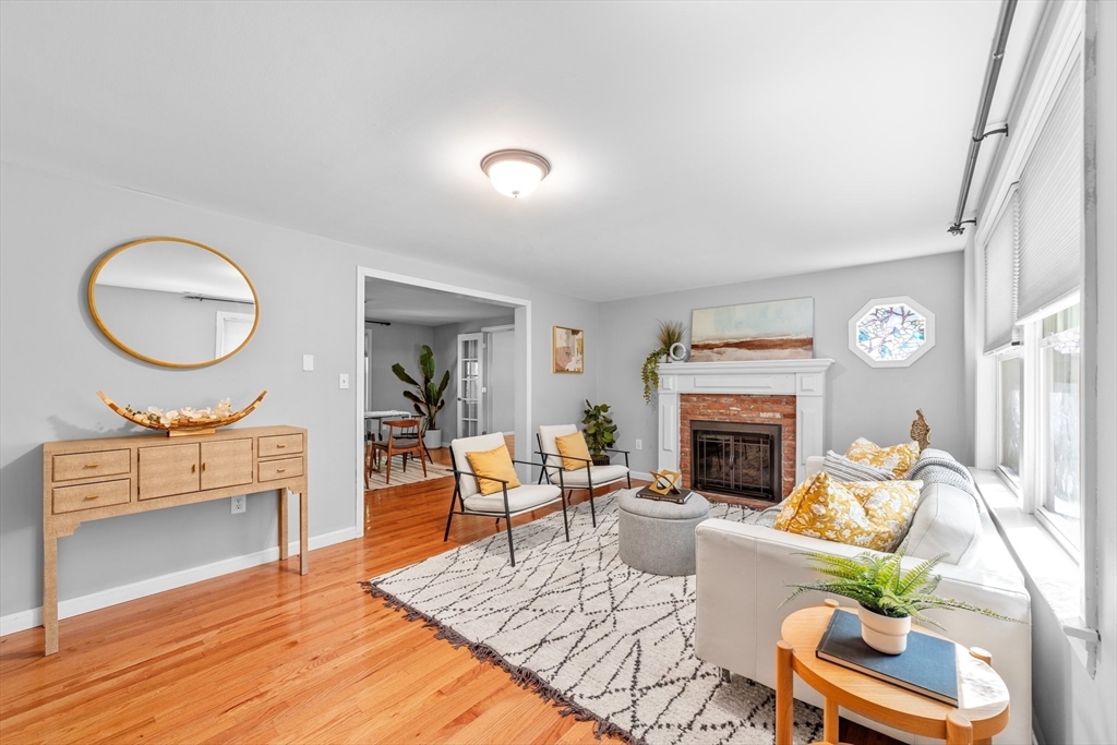 4 Nancy Road Natick, MA 01760 - Photo 5 of 42