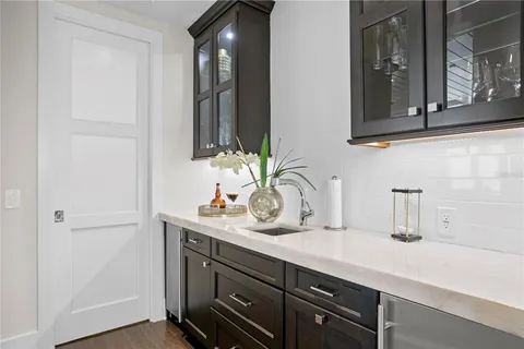 $7,950,000 | 146 4th Avenue Northeast, Unit 600, St. Petersburg, FL 33701