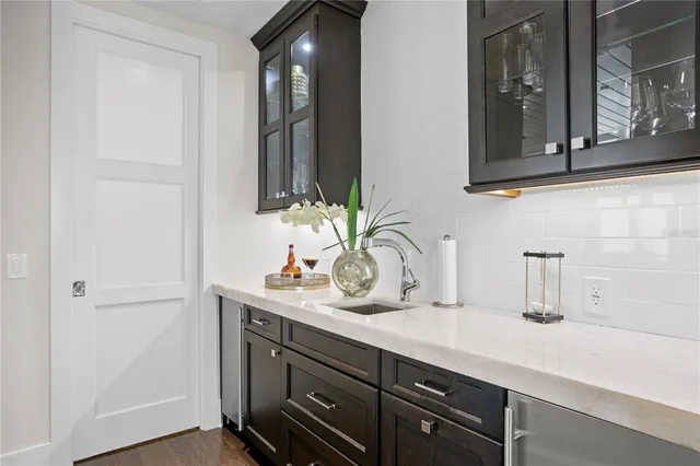 $7,950,000 | 146 4th Avenue Northeast, Unit 600, St. Petersburg, FL 33701