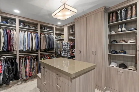 $7,950,000 | 146 4th Avenue Northeast, Unit 600, St. Petersburg, FL 33701