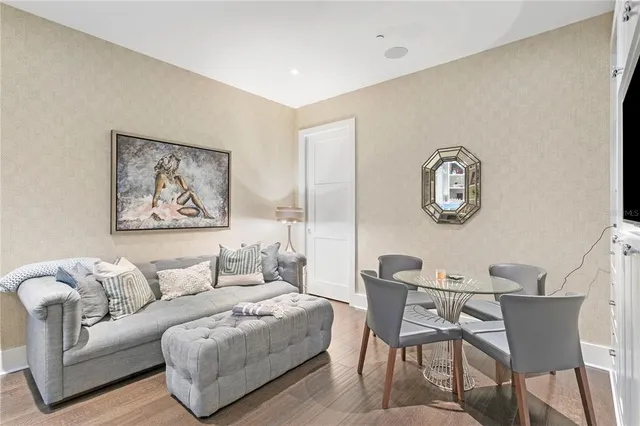 $7,950,000 | 146 4th Avenue Northeast, Unit 600, St. Petersburg, FL 33701