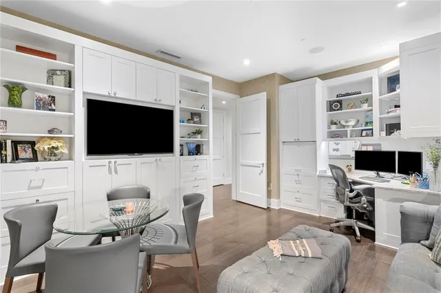 $7,950,000 | 146 4th Avenue Northeast, Unit 600, St. Petersburg, FL 33701