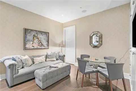 $7,950,000 | 146 4th Avenue Northeast, Unit 600, St. Petersburg, FL 33701