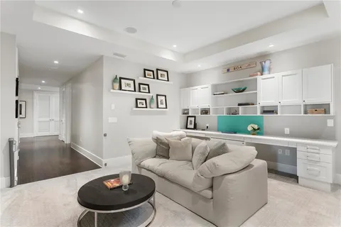 $7,950,000 | 146 4th Avenue Northeast, Unit 600, St. Petersburg, FL 33701