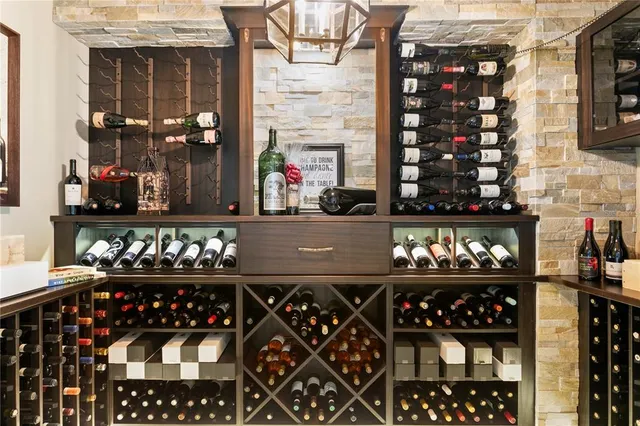 $7,950,000 | 146 4th Avenue Northeast, Unit 600, St. Petersburg, FL 33701