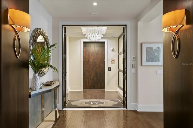 $7,950,000 | 146 4th Avenue Northeast, Unit 600, St. Petersburg, FL 33701