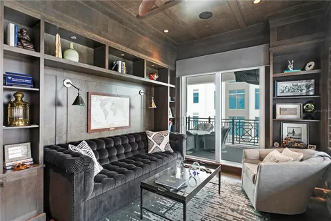 $7,950,000 | 146 4th Avenue Northeast, Unit 600, St. Petersburg, FL 33701