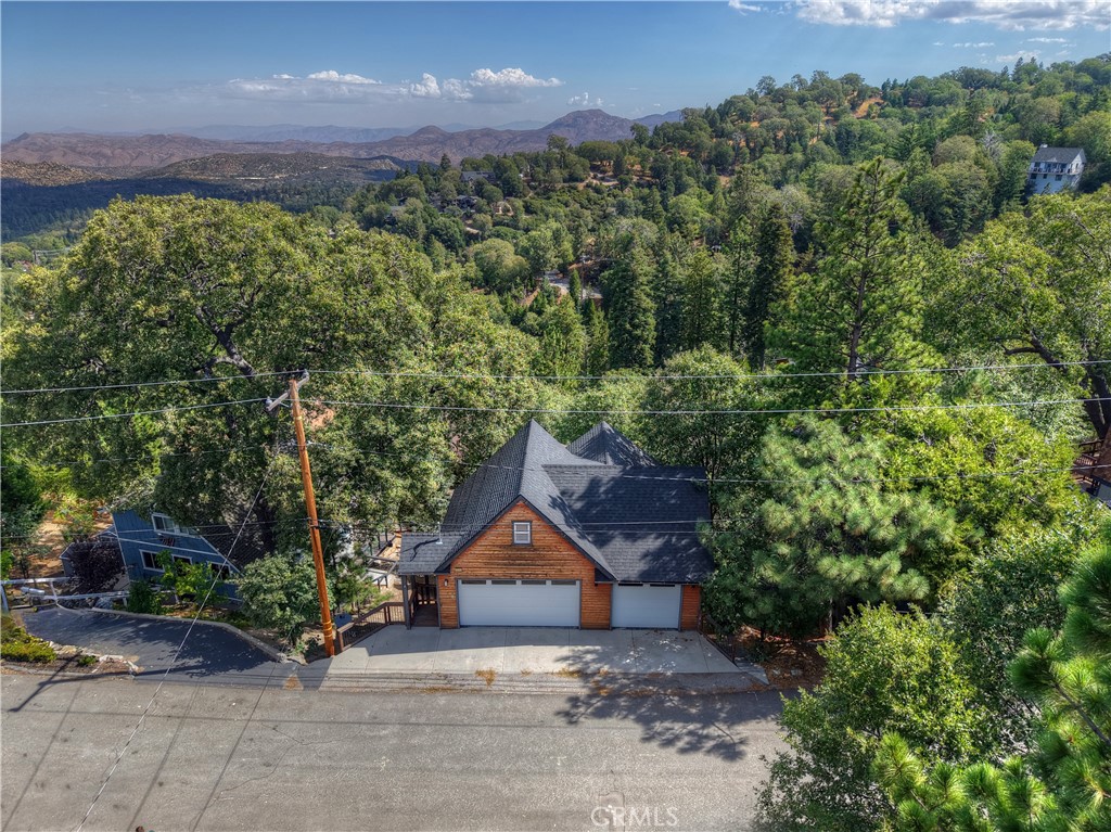 1219 Klondike Drive Lake Arrowhead, CA 92352 - Photo 26 of 37 an aerial view of a house