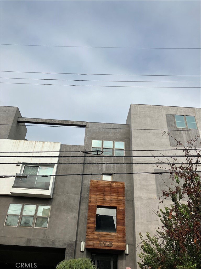 a view of washer and dryer