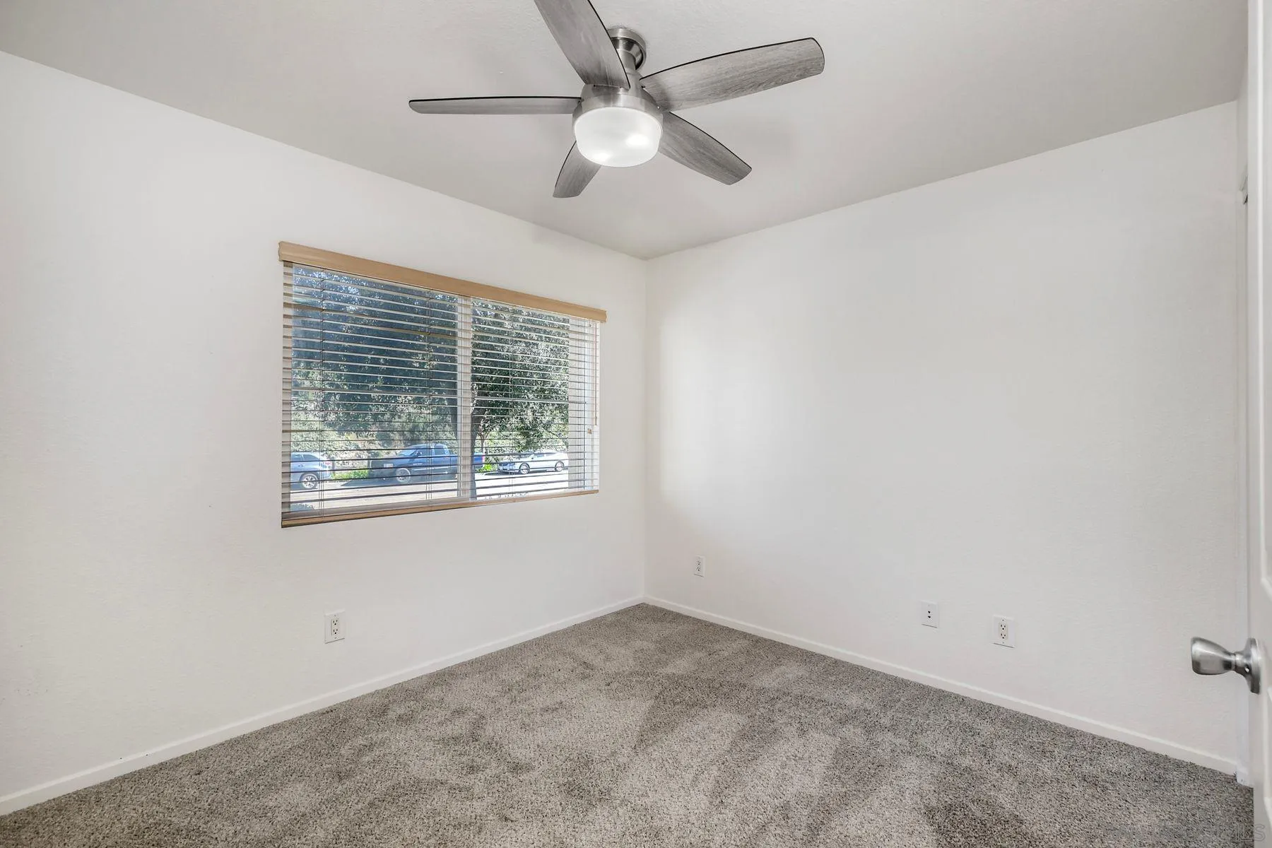 598 Almond Road San Marcos, CA 92078 - Photo 11 of 28