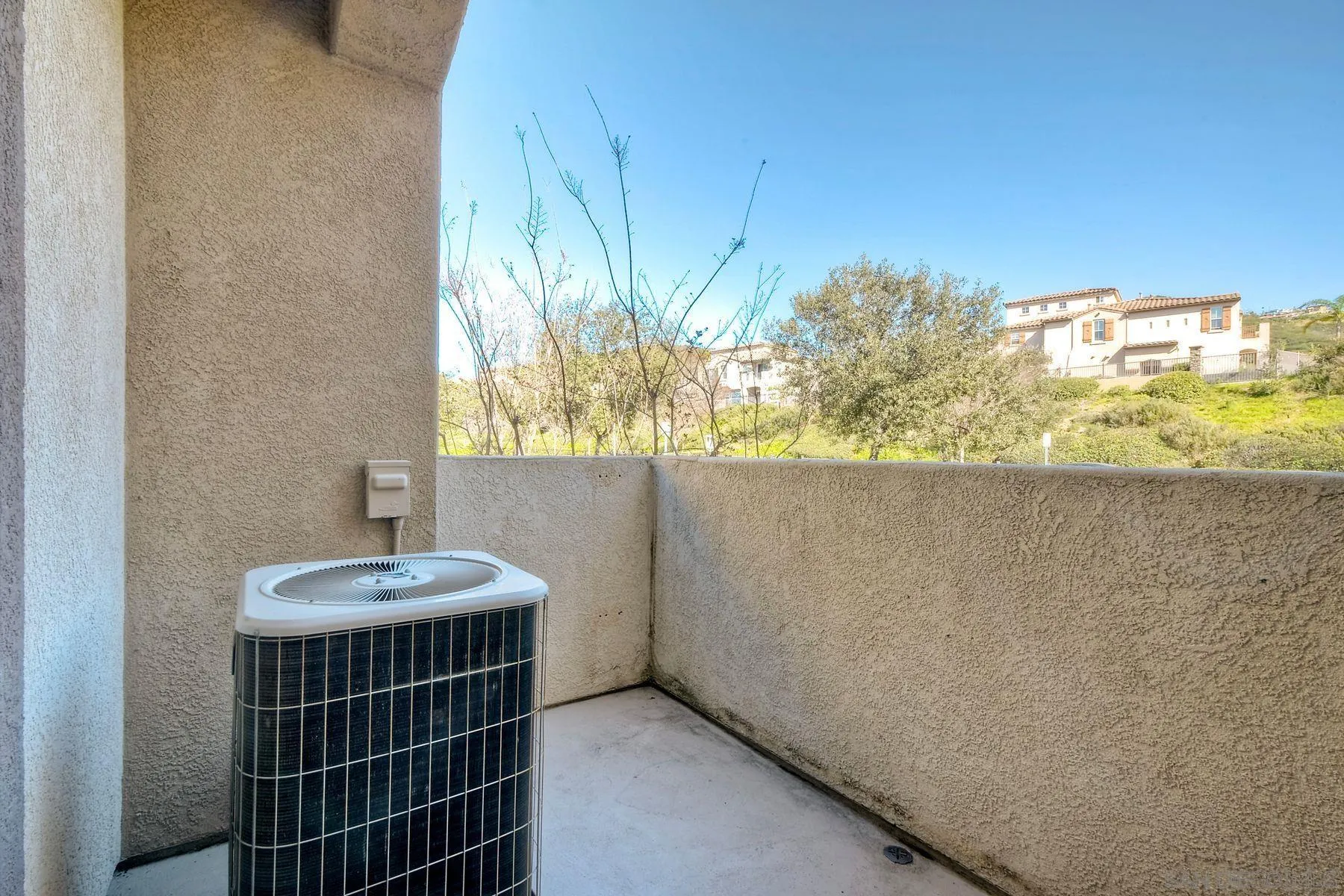 598 Almond Road San Marcos, CA 92078 - Photo 10 of 28